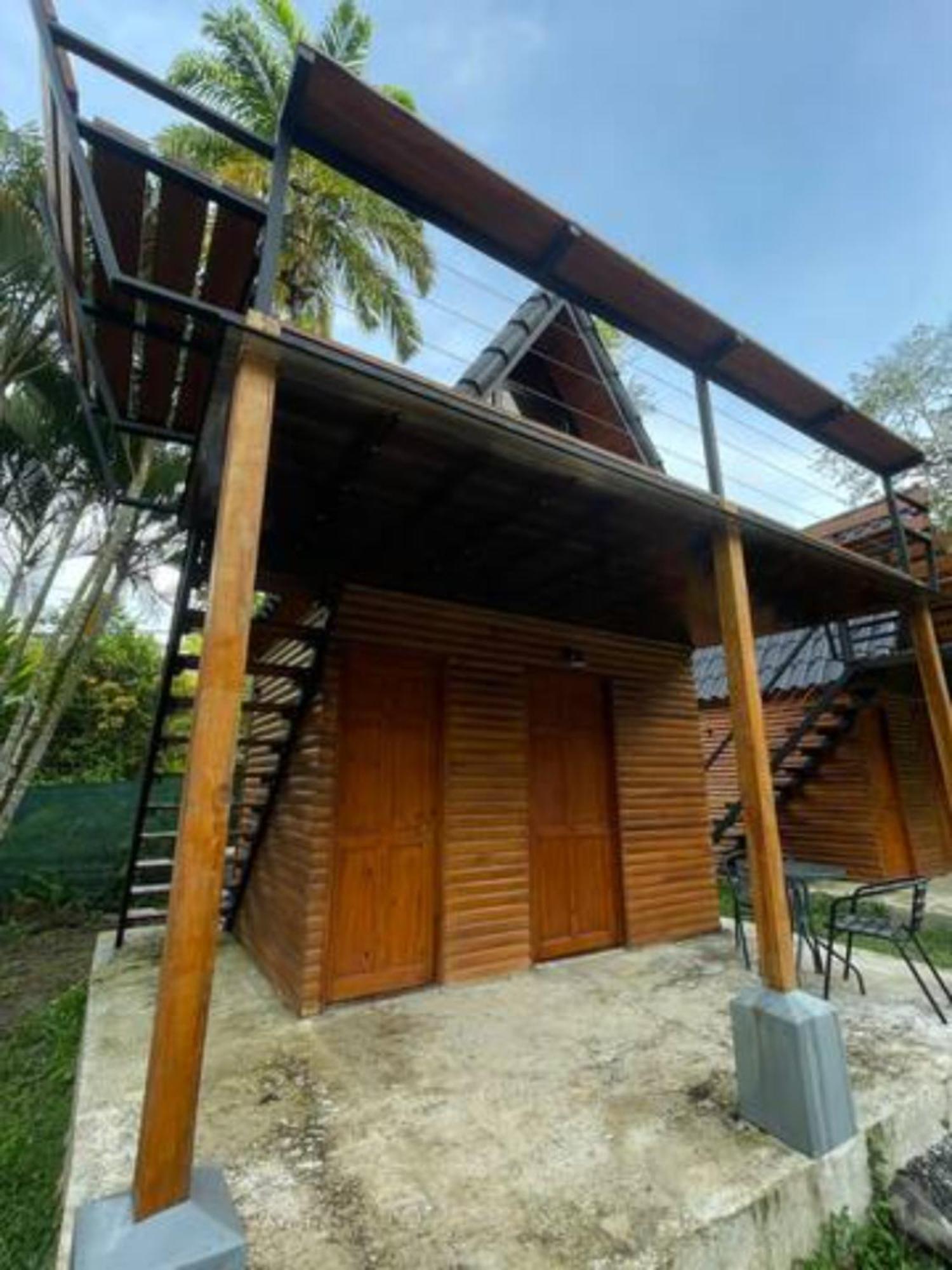 Bungalows Sloth Manzanillo  Buitenkant foto